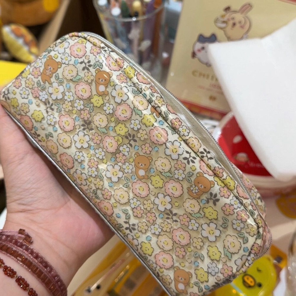 Good Floral & Wedding Decor Supply - Hermoso estuche floral de Rilakkuma, linda